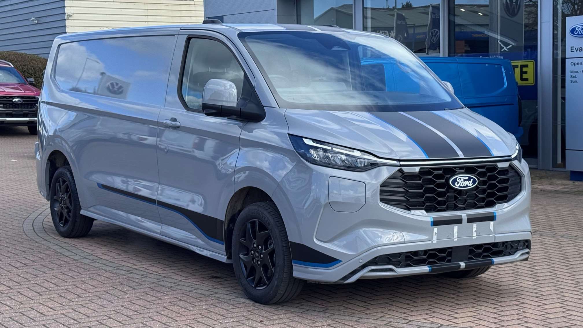 Main listing image - Ford Transit Custom