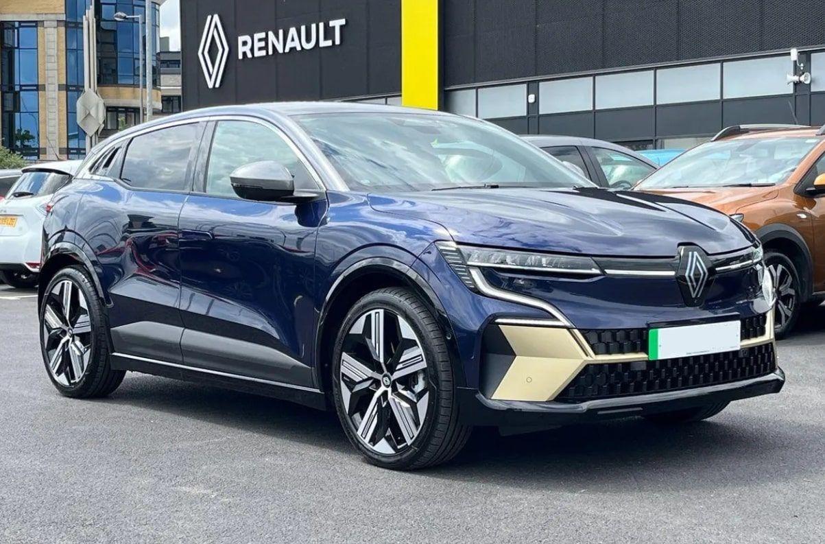 Main listing image - Renault Megane E Tech