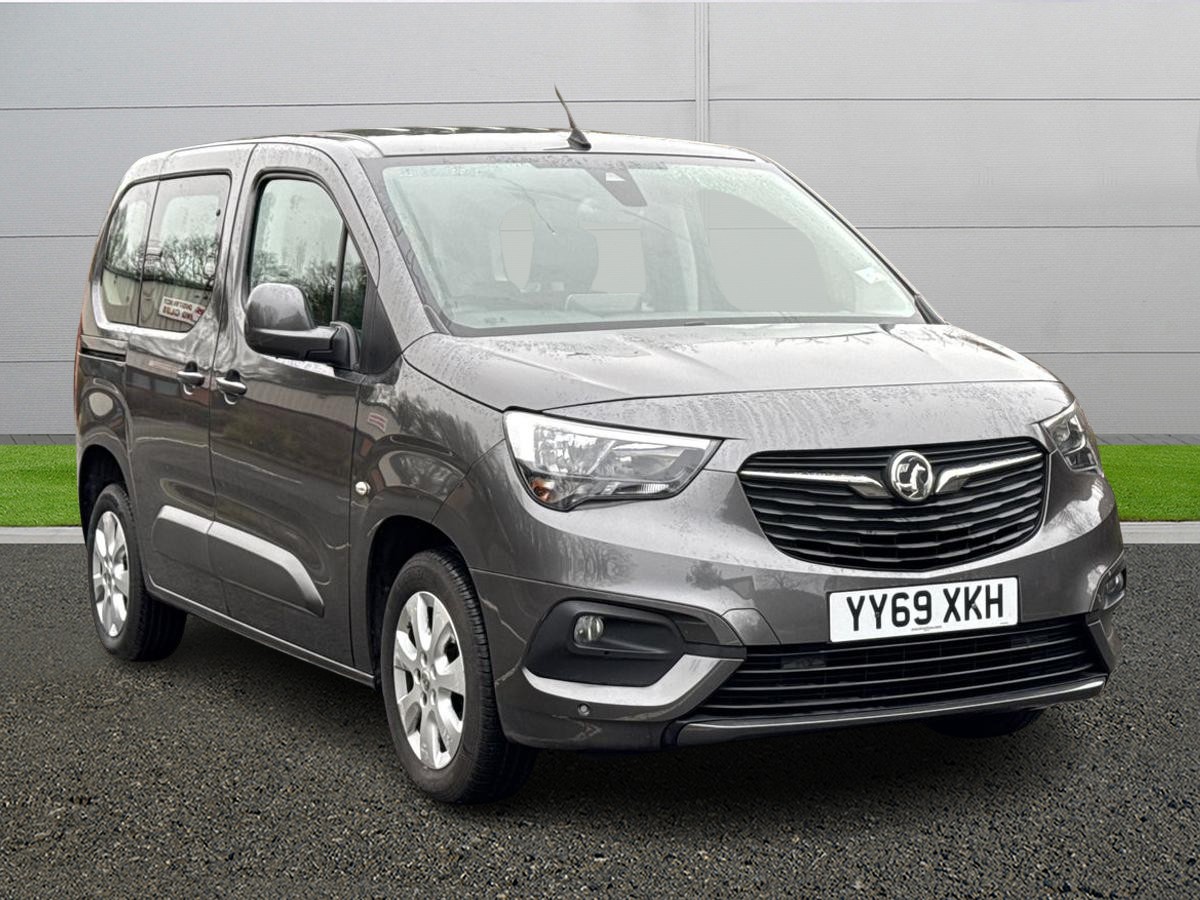 Main listing image - Vauxhall Combo Life