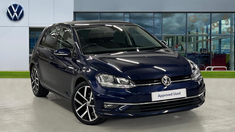 Main listing image - Volkswagen Golf