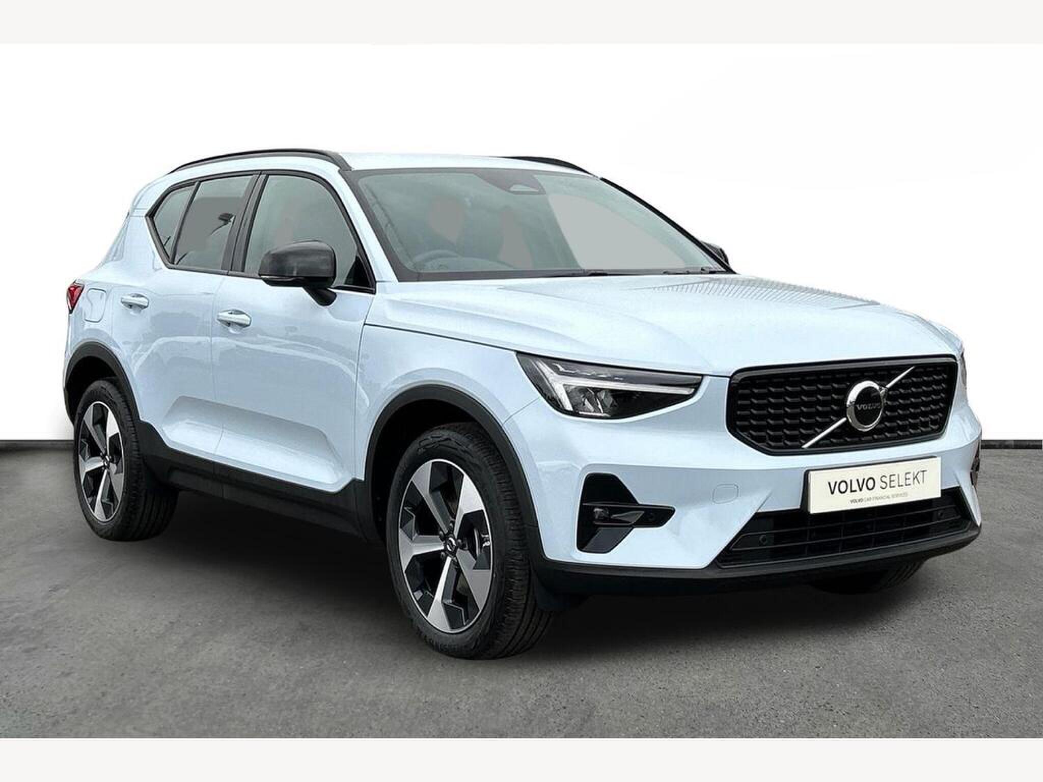 Main listing image - Volvo XC40