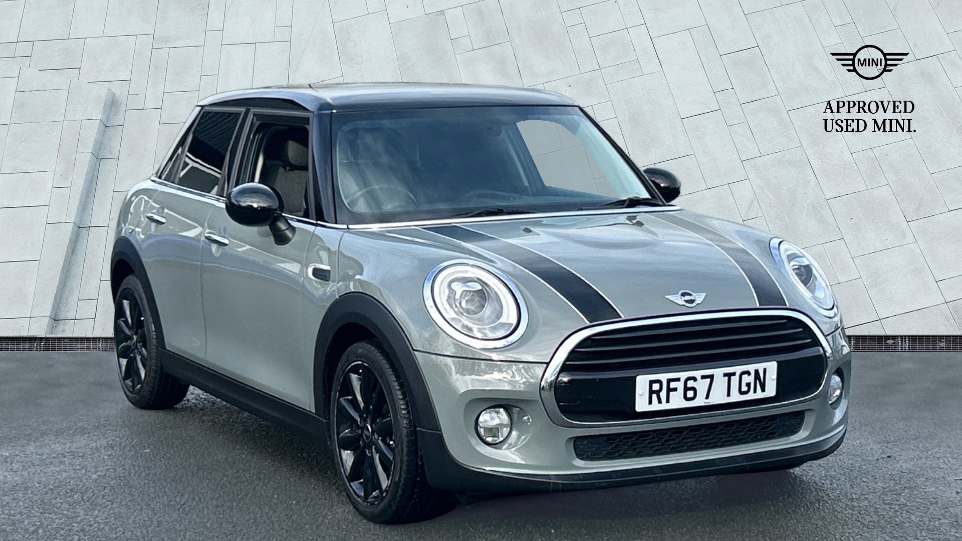 Main listing image - MINI Hatchback