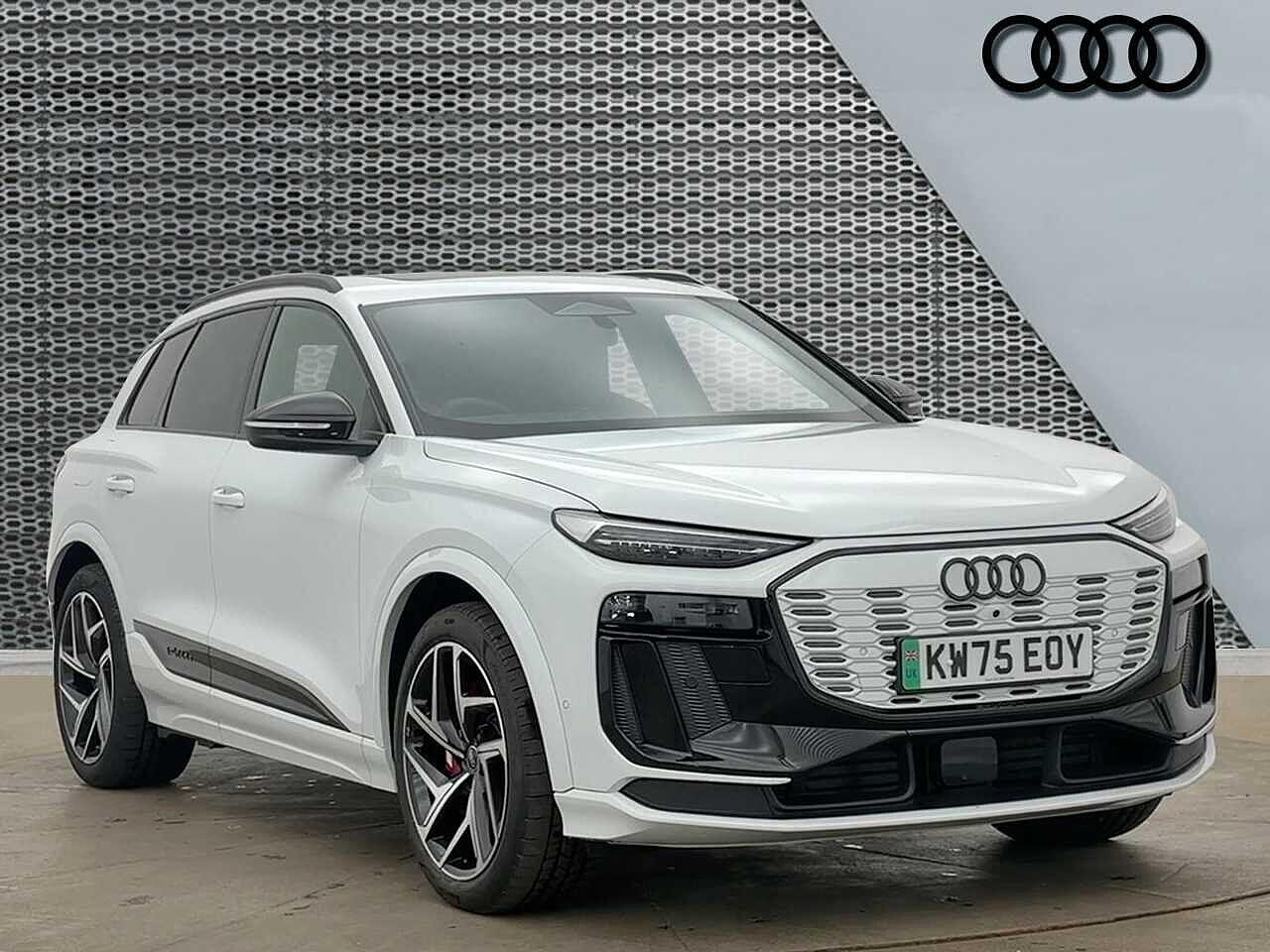 Main listing image - Audi Q6