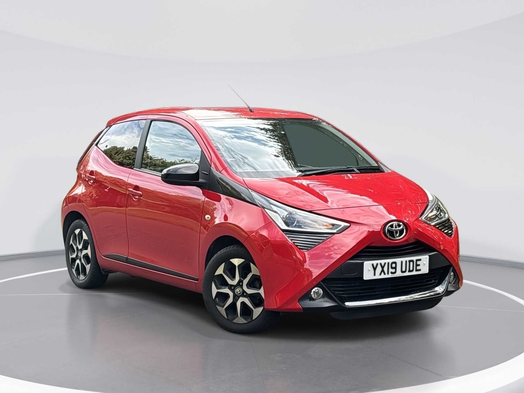 Main listing image - Toyota Aygo