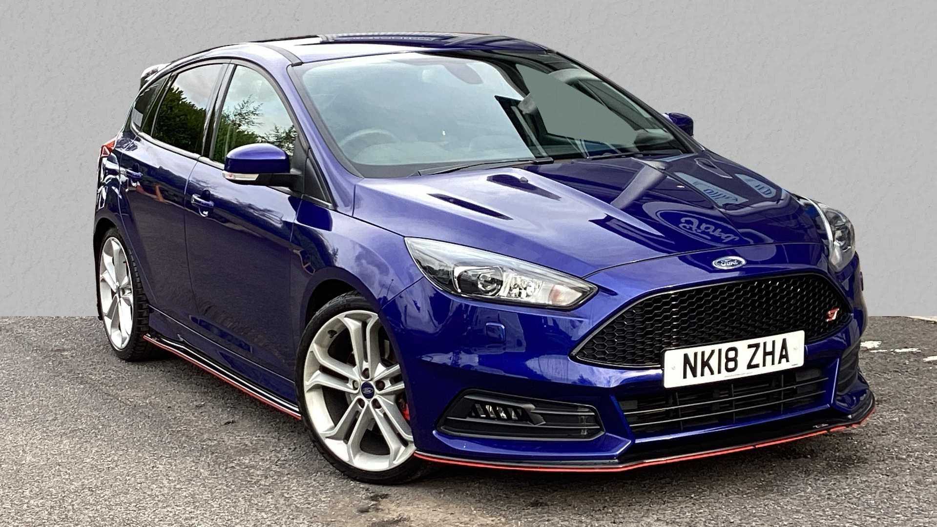 Main listing image - Ford Focus ST