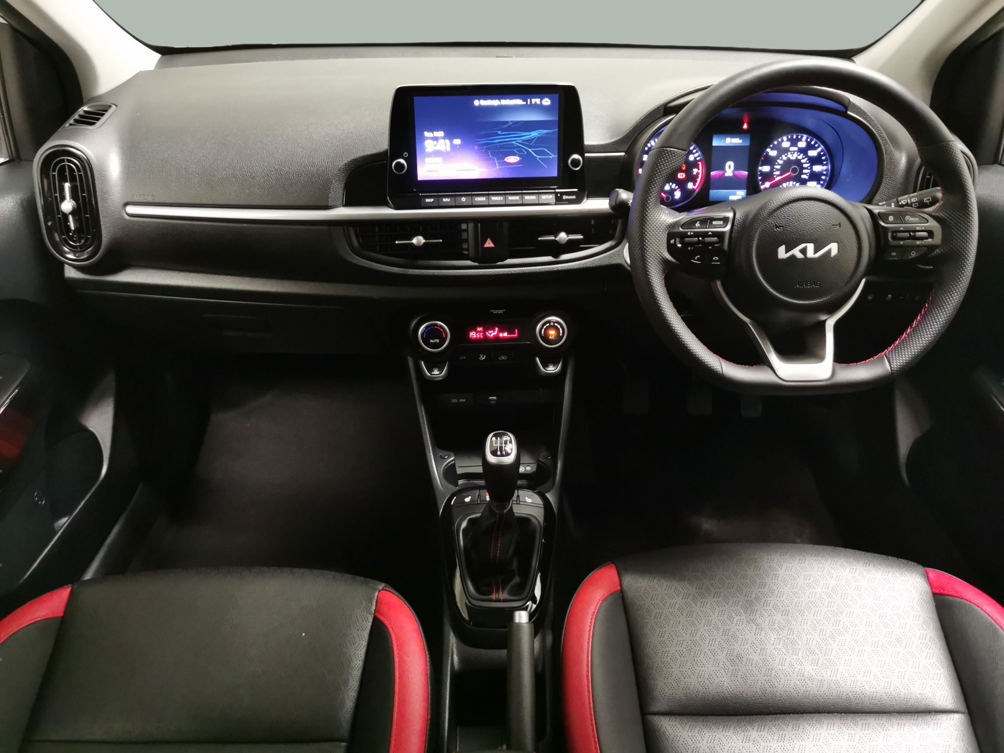 Main listing image - Kia Picanto