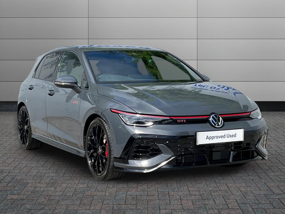 Main listing image - Volkswagen Golf