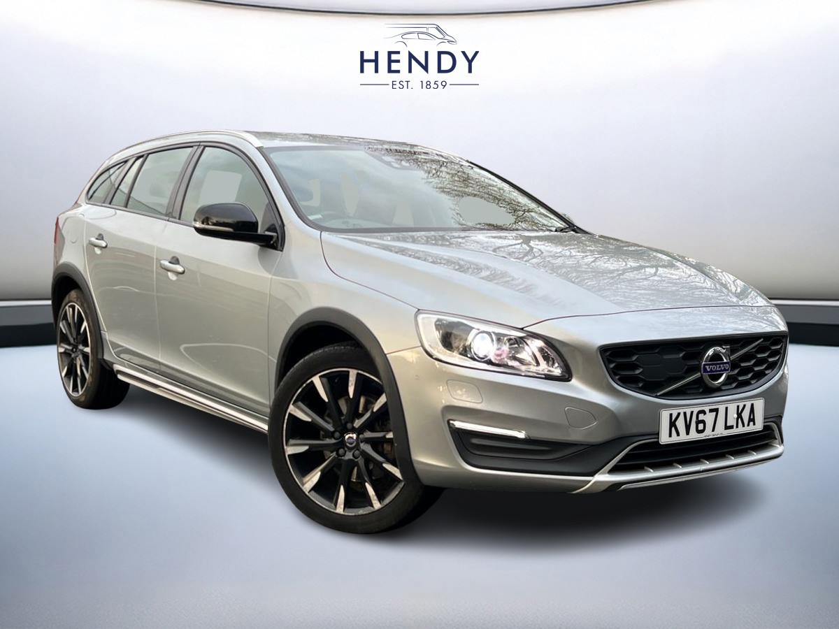 Main listing image - Volvo V60 Cross Country