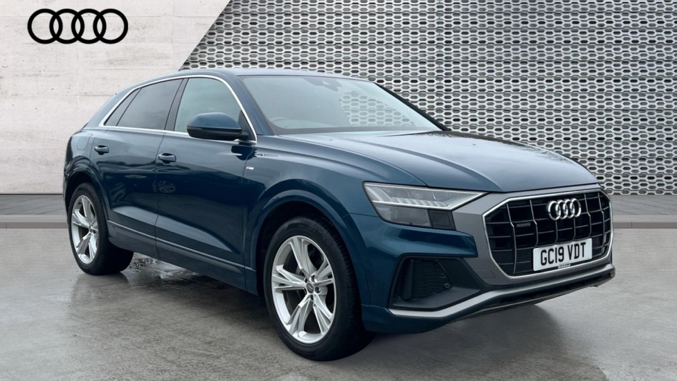 Main listing image - Audi Q8