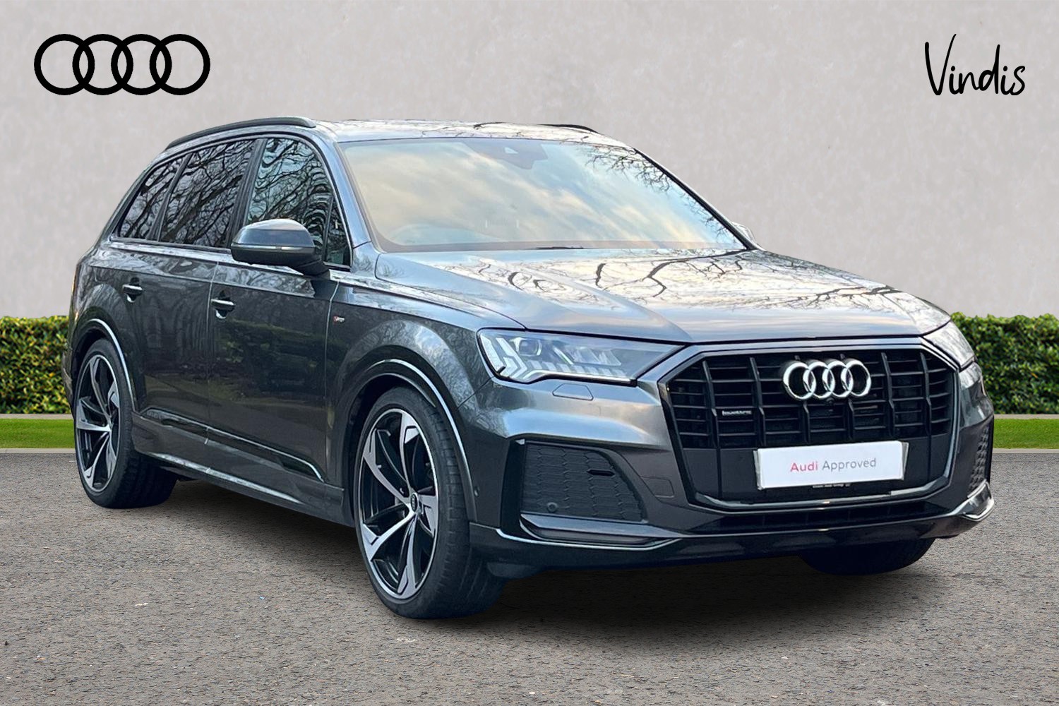 Main listing image - Audi Q7