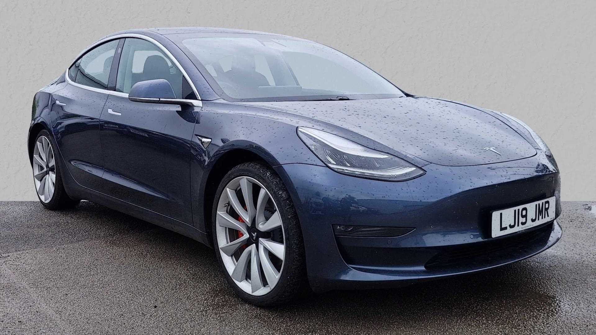Main listing image - Tesla Model 3