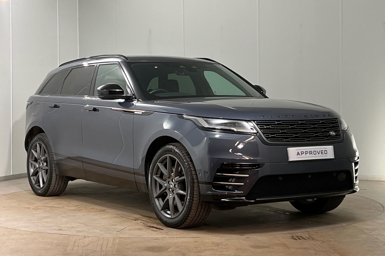 Main listing image - Land Rover Range Rover Velar