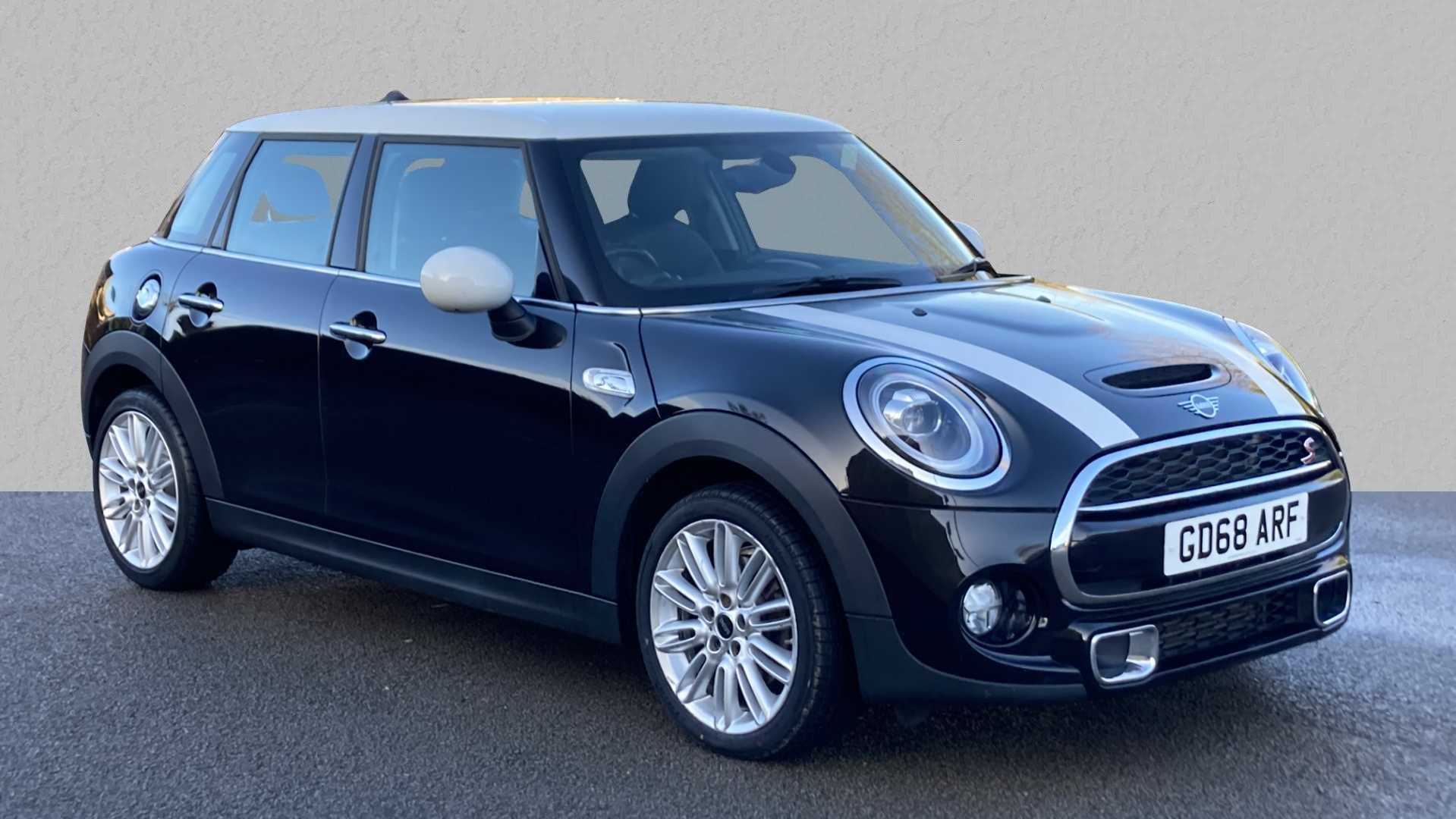 Main listing image - MINI Hatchback 5dr