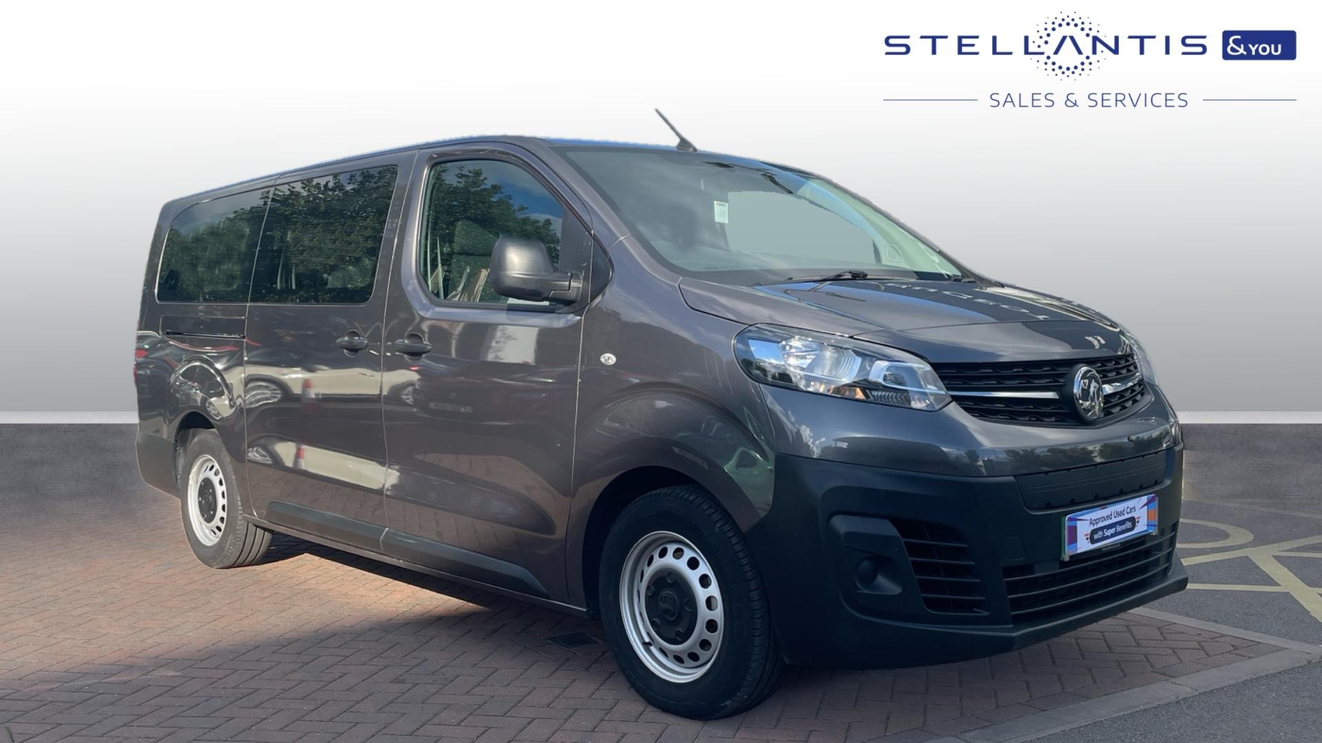 Main listing image - Vauxhall Vivaro Life-e