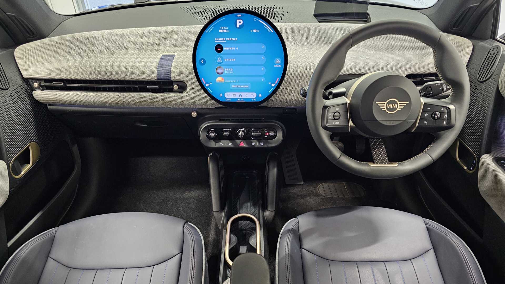 Main listing image - MINI Electric