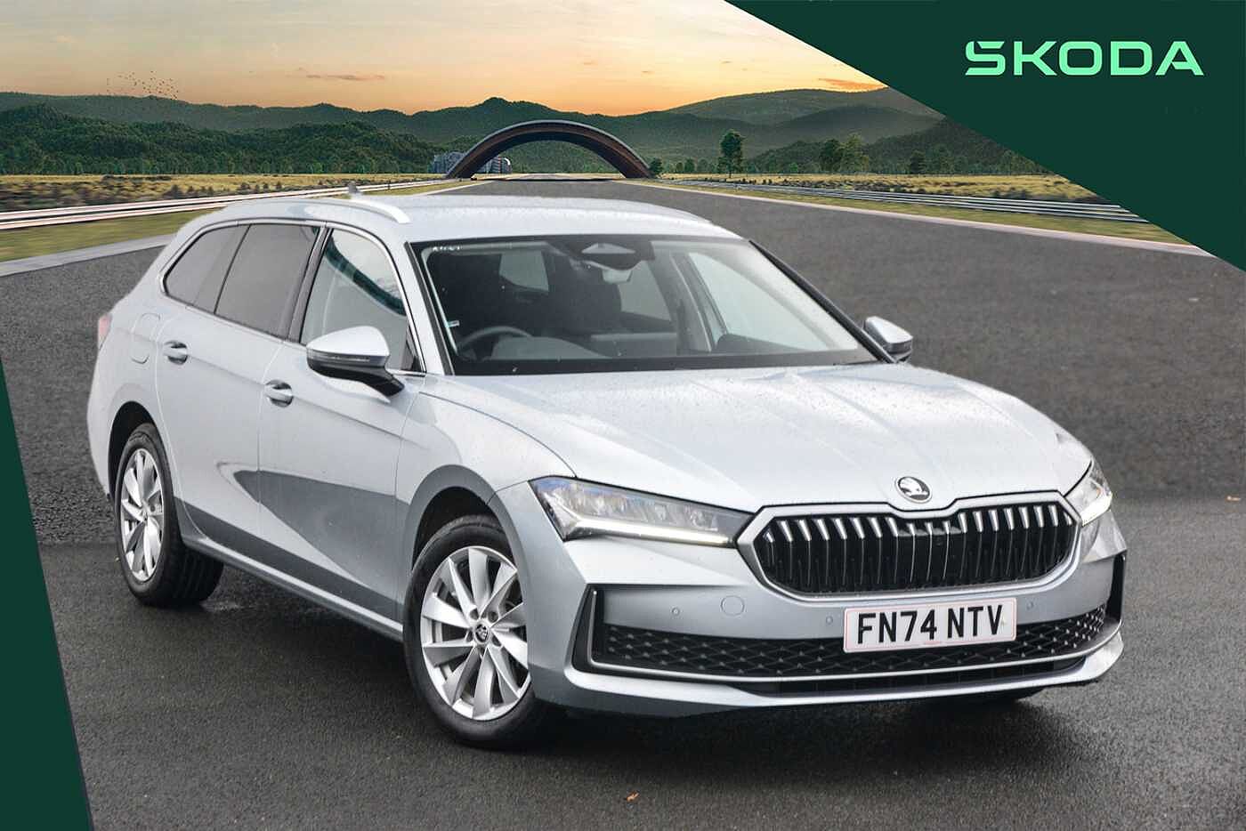 Main listing image - Skoda Superb Estate