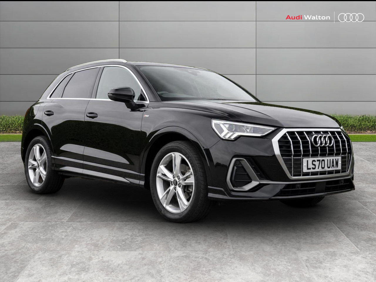 Main listing image - Audi Q3