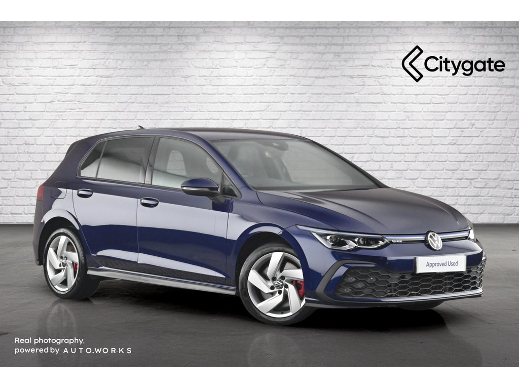 Main listing image - Volkswagen Golf