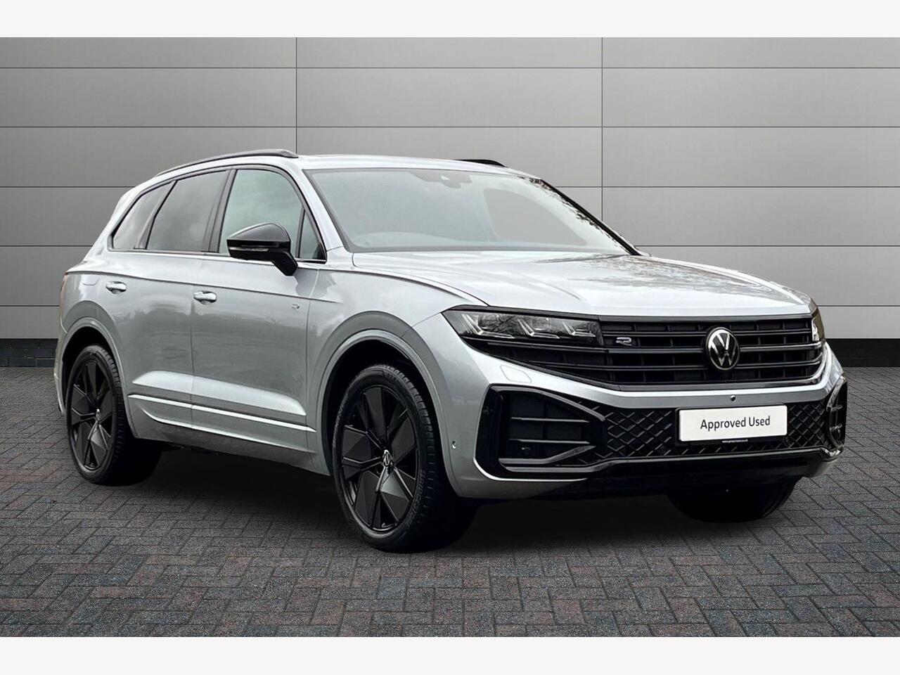 Main listing image - Volkswagen Touareg