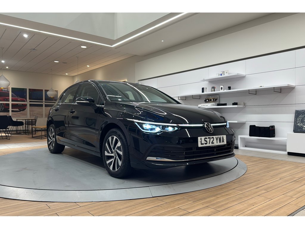 Main listing image - Volkswagen Golf