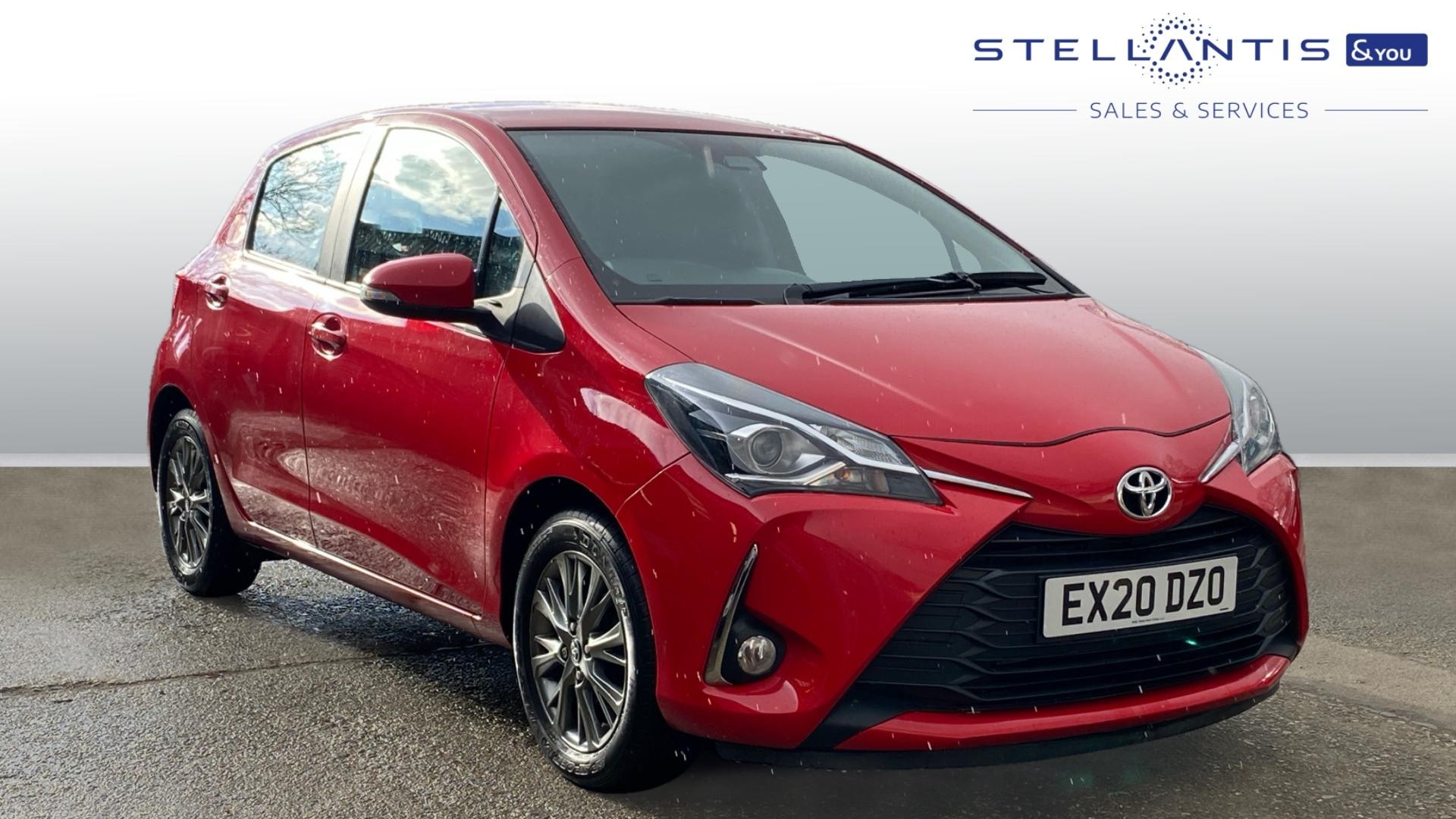 Main listing image - Toyota Yaris