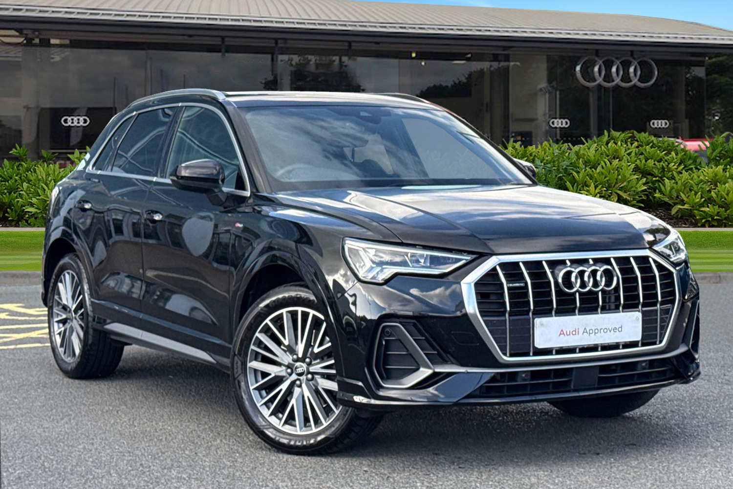 Main listing image - Audi Q3