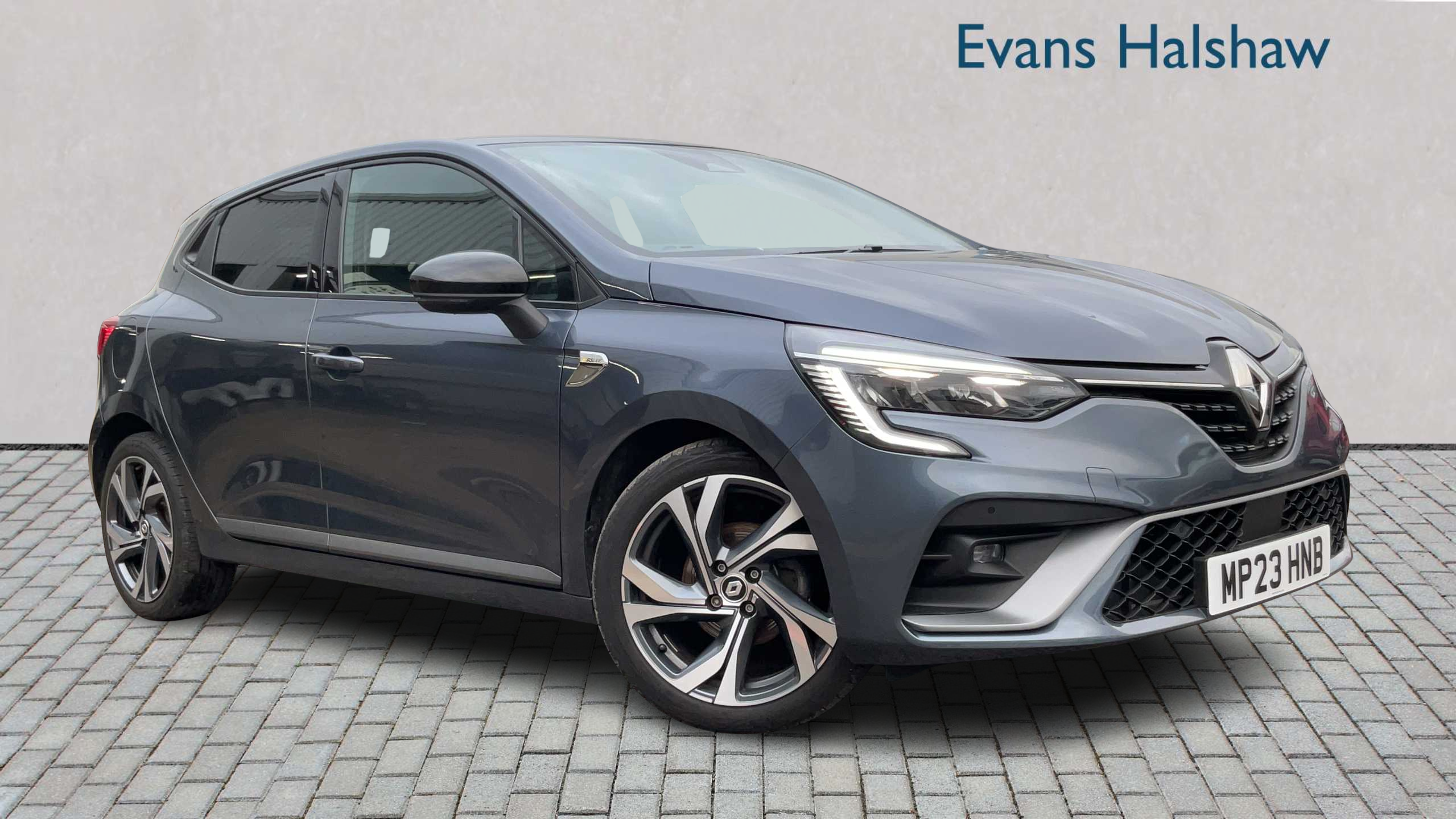 Main listing image - Renault Clio