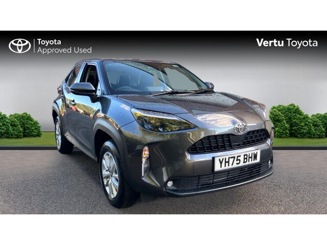Main listing image - Toyota Yaris Cross