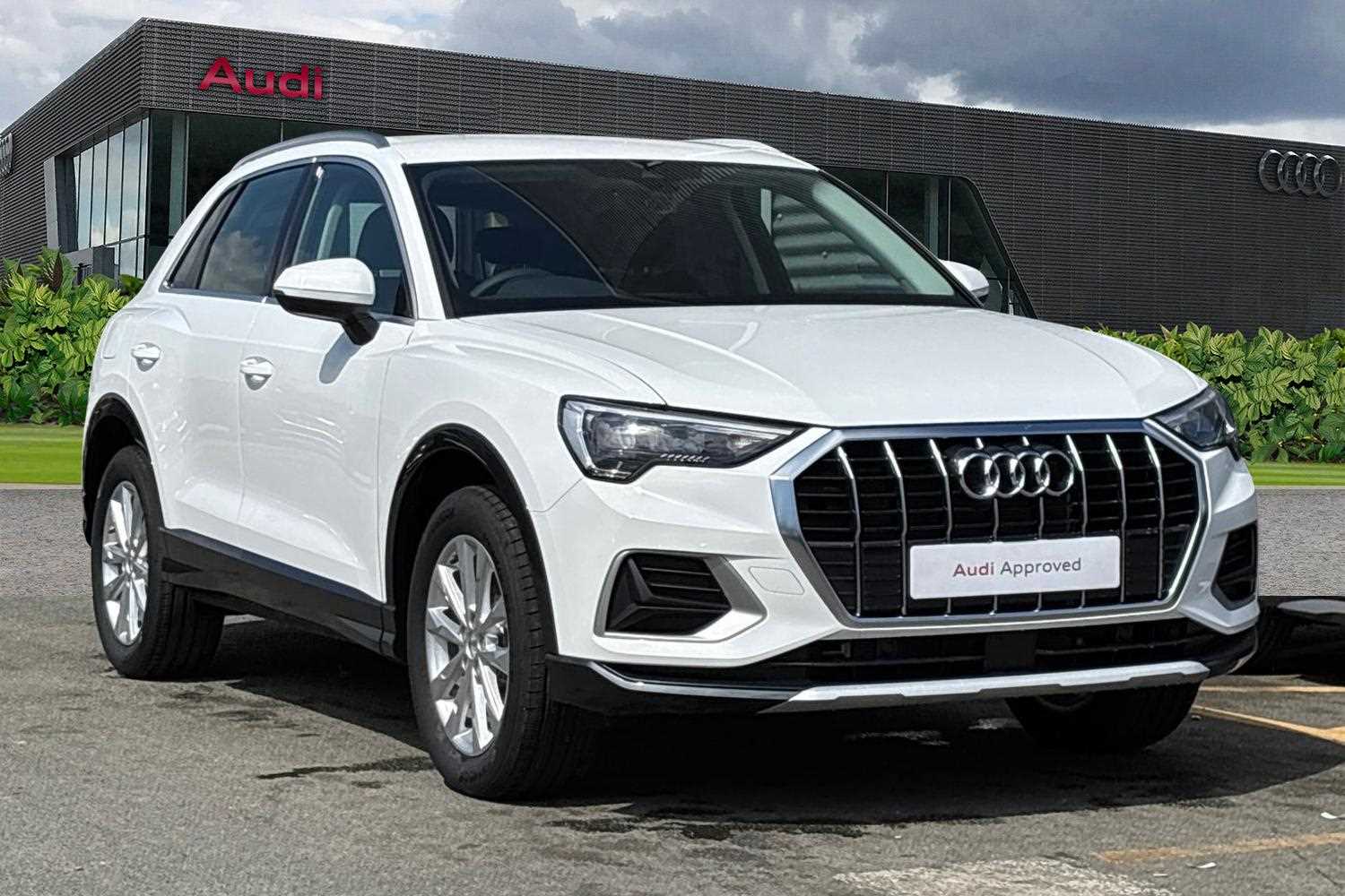 Main listing image - Audi Q3