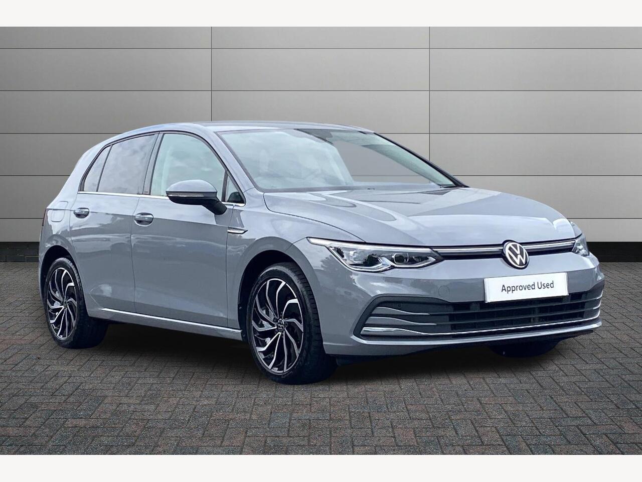 Main listing image - Volkswagen Golf
