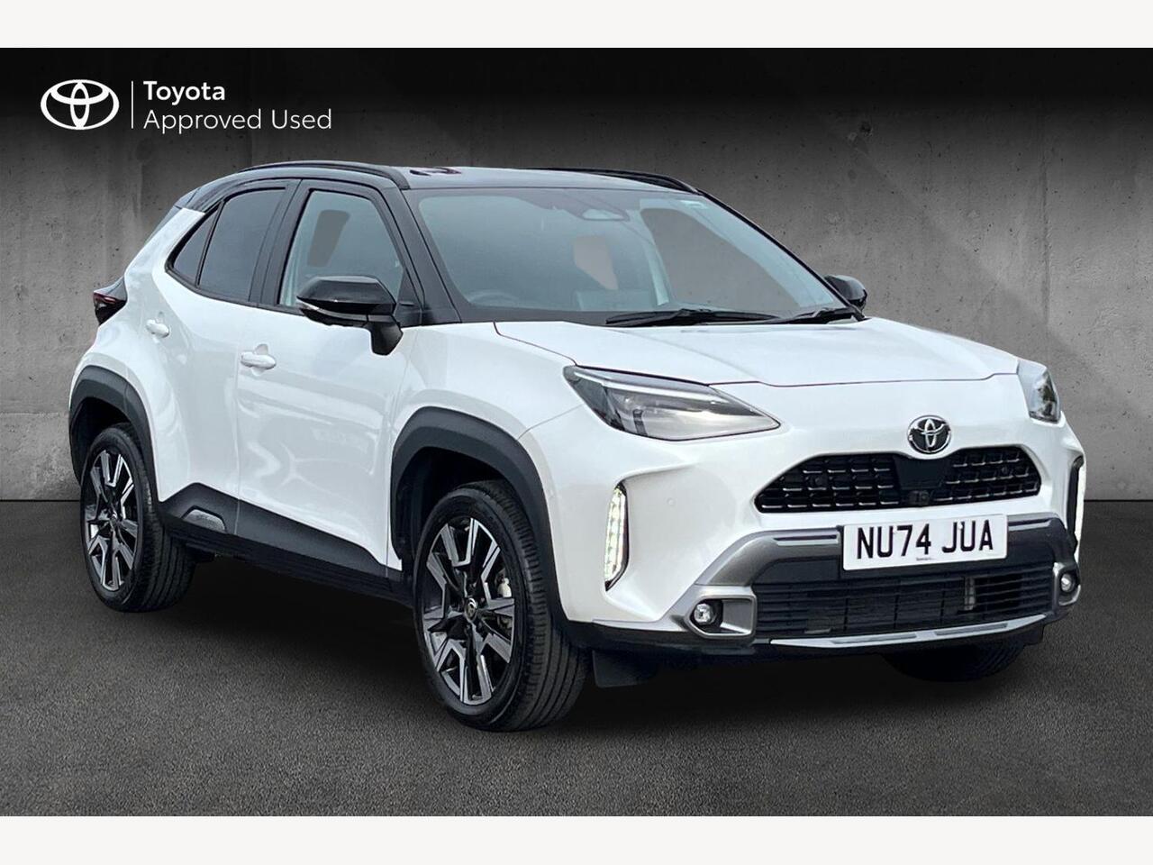 Main listing image - Toyota Yaris Cross