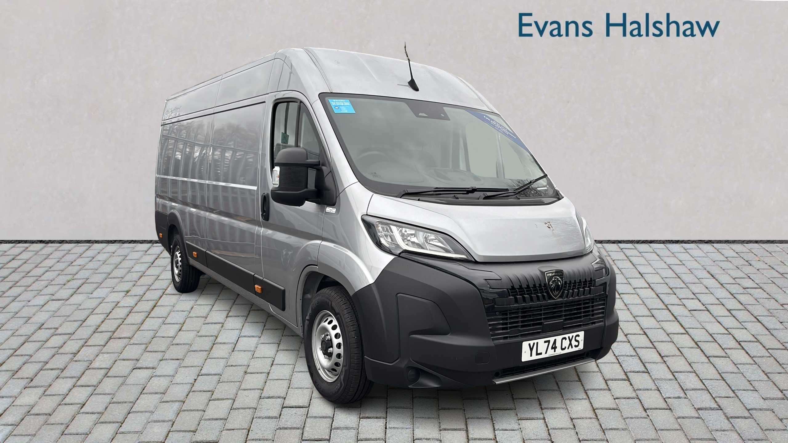 Main listing image - Peugeot Boxer