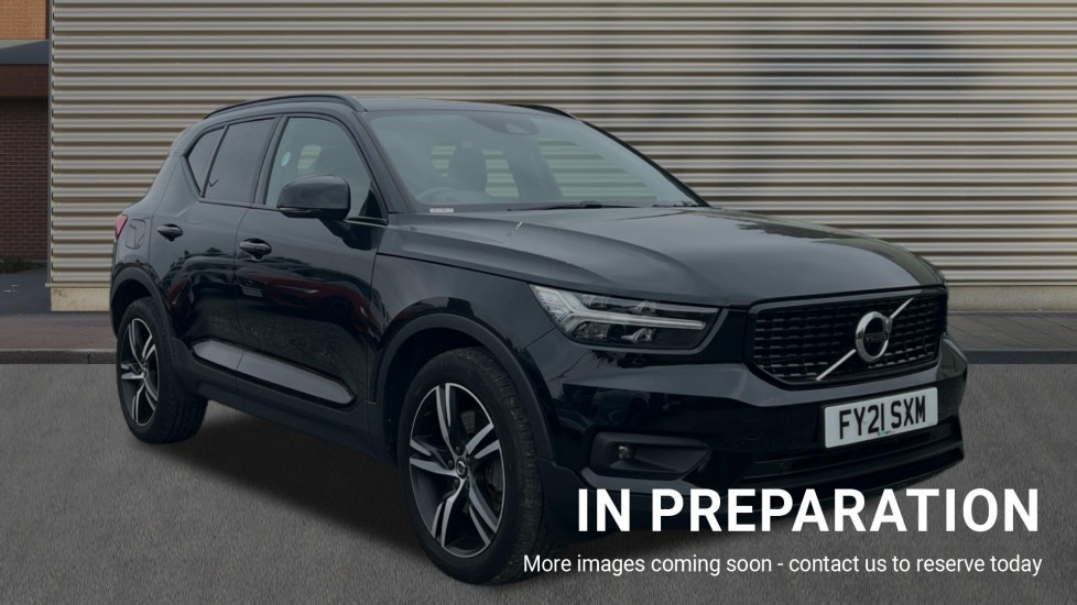 Main listing image - Volvo XC40 Recharge