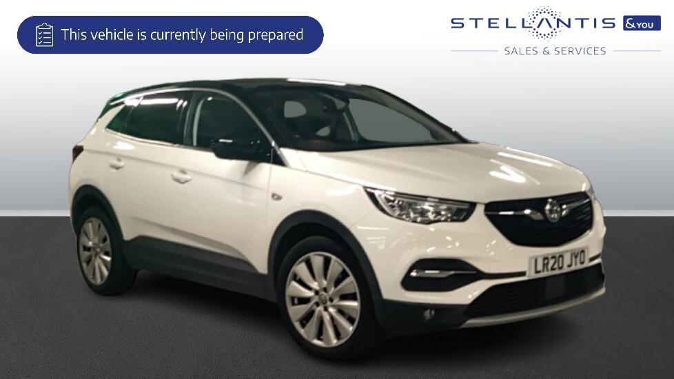 Main listing image - Vauxhall Grandland X