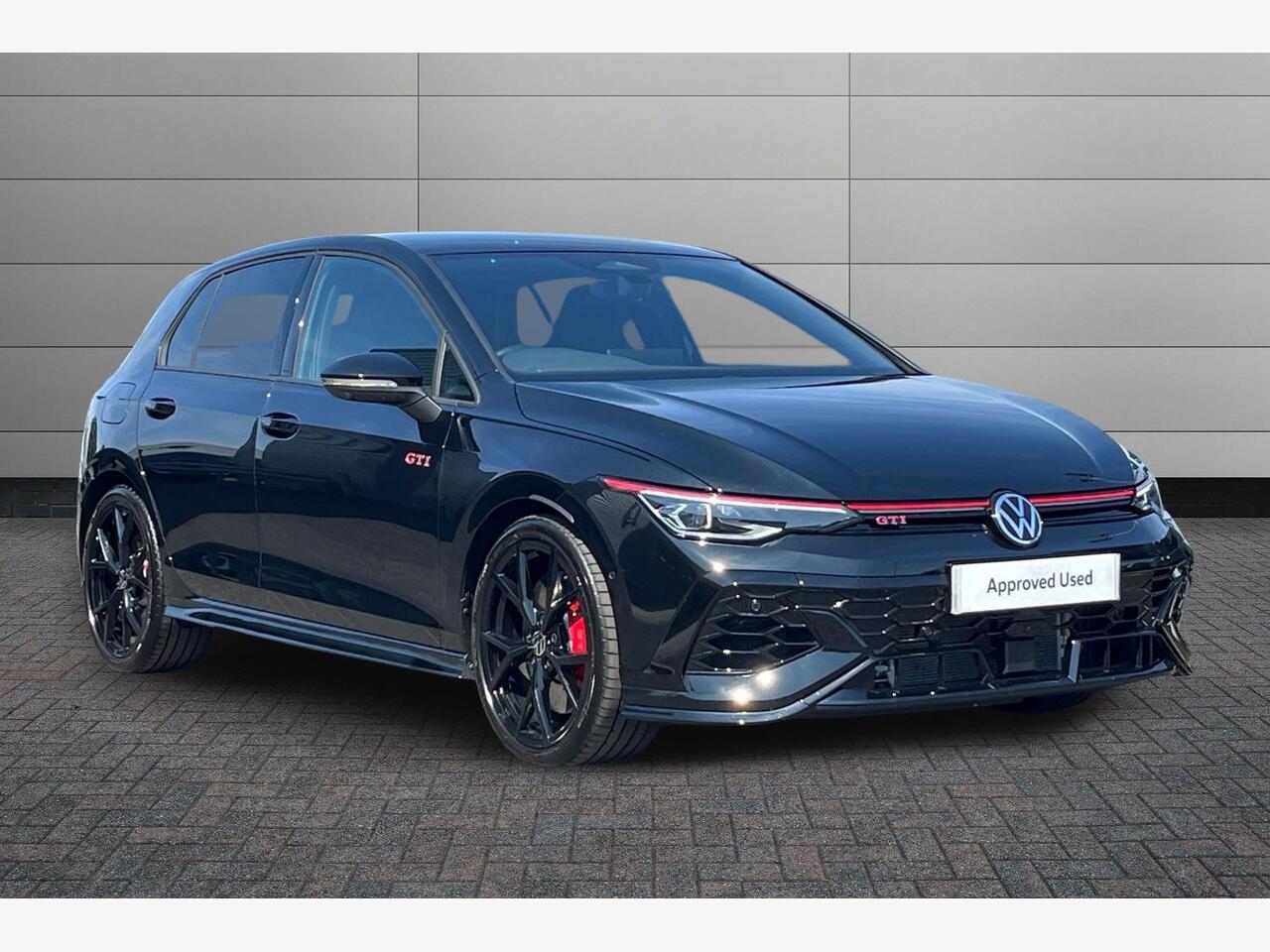 Main listing image - Volkswagen Golf