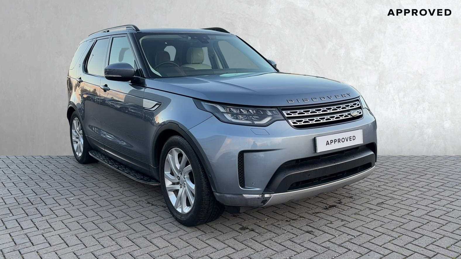 Main listing image - Land Rover Discovery