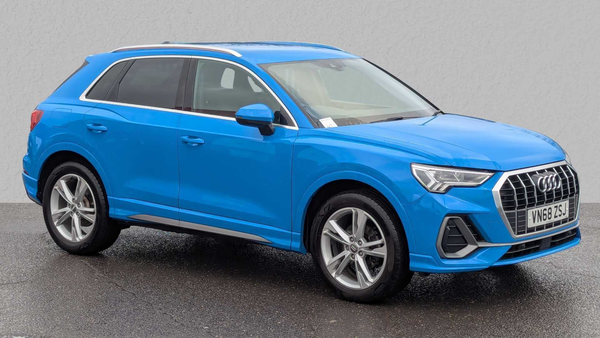 Main listing image - Audi Q3