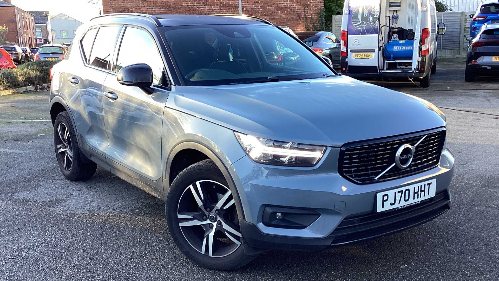 Main listing image - Volvo XC40