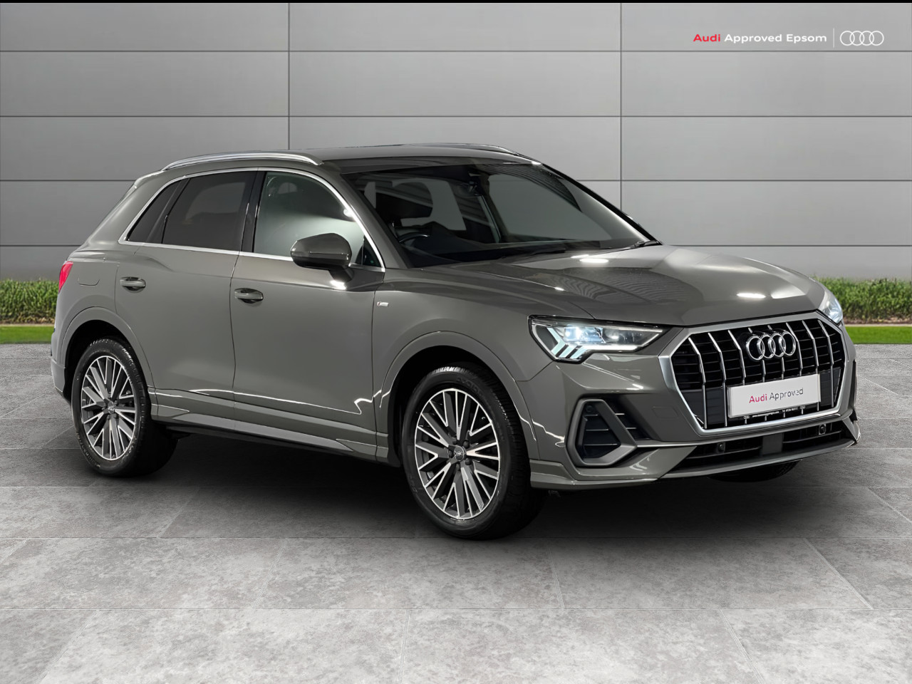 Main listing image - Audi Q3