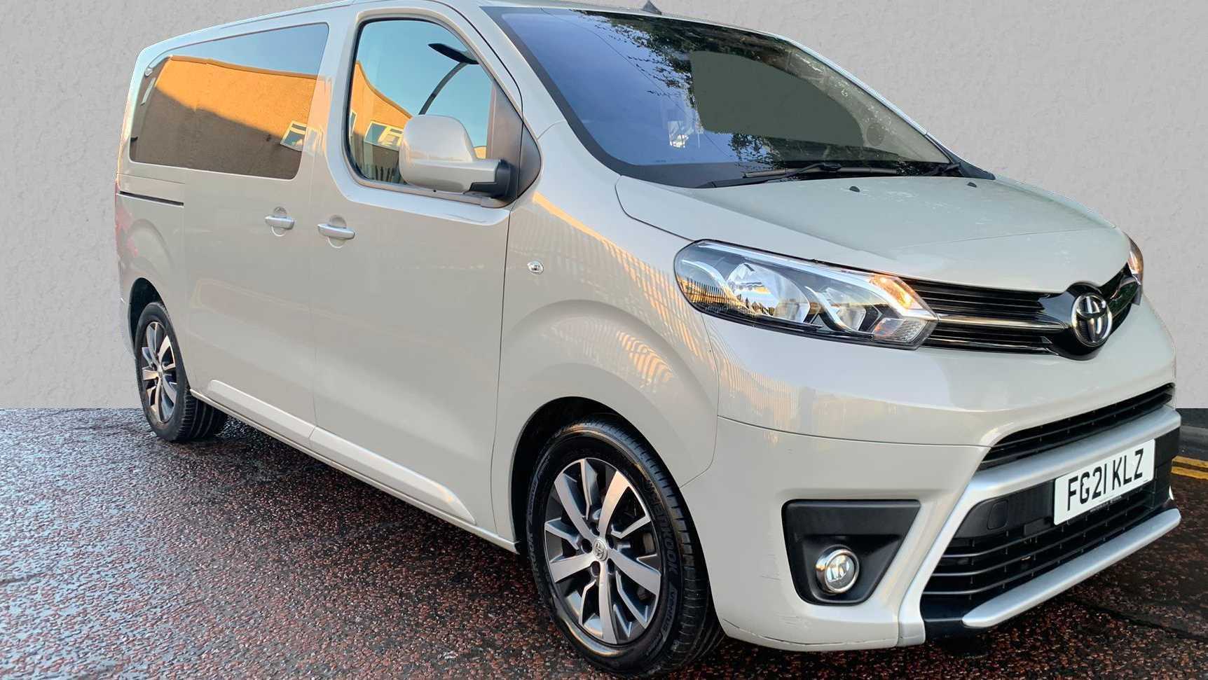 Main listing image - Toyota Proace Verso