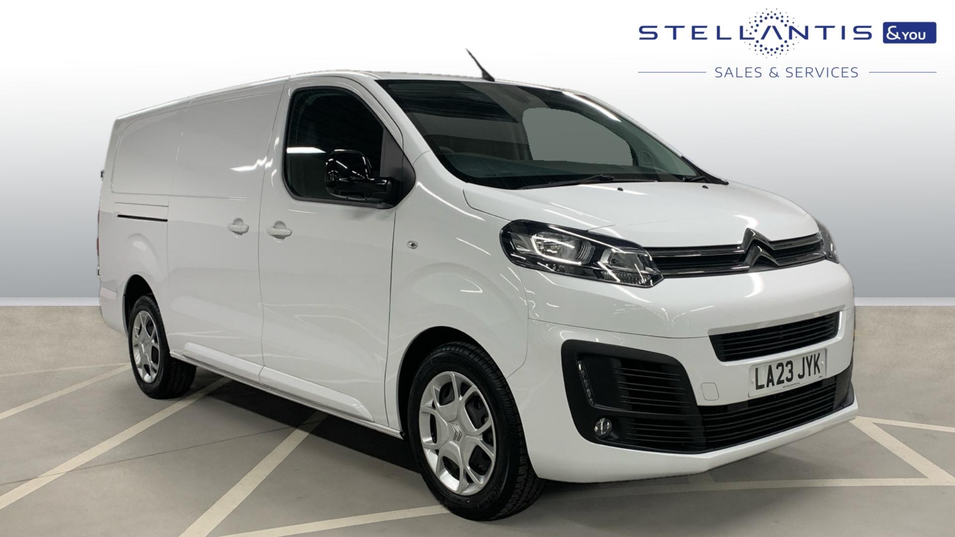 Main listing image - Citroen Dispatch