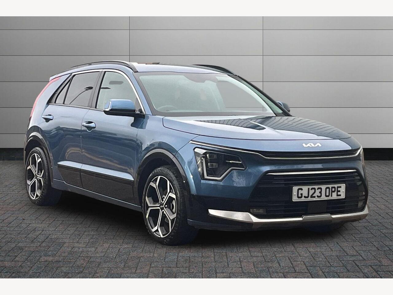 Main listing image - Kia Niro