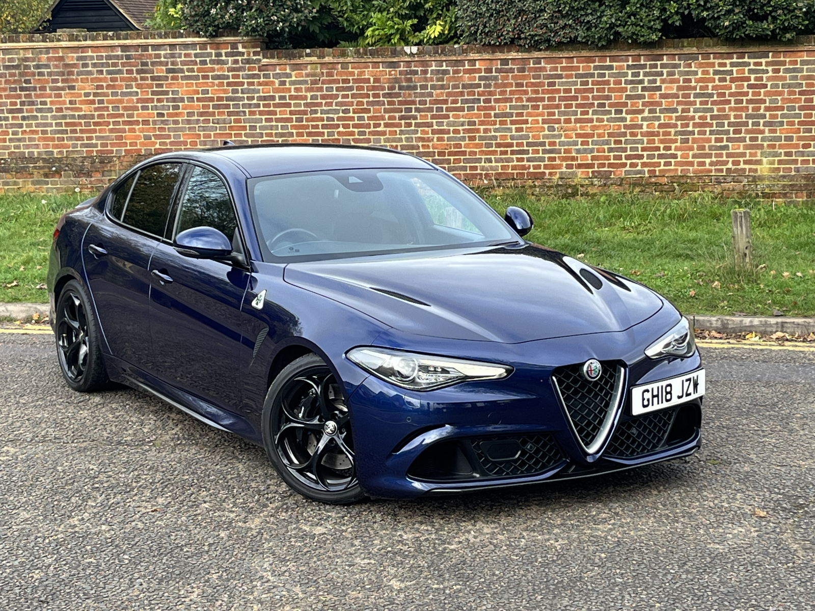 Main listing image - Alfa Romeo Giulia