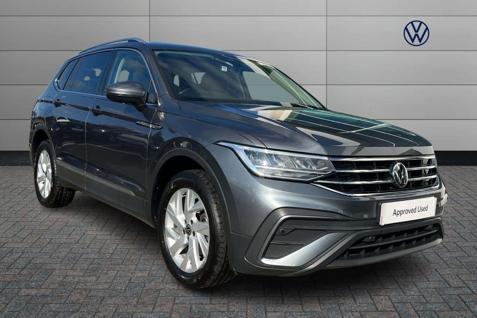 Main listing image - Volkswagen Tiguan Allspace