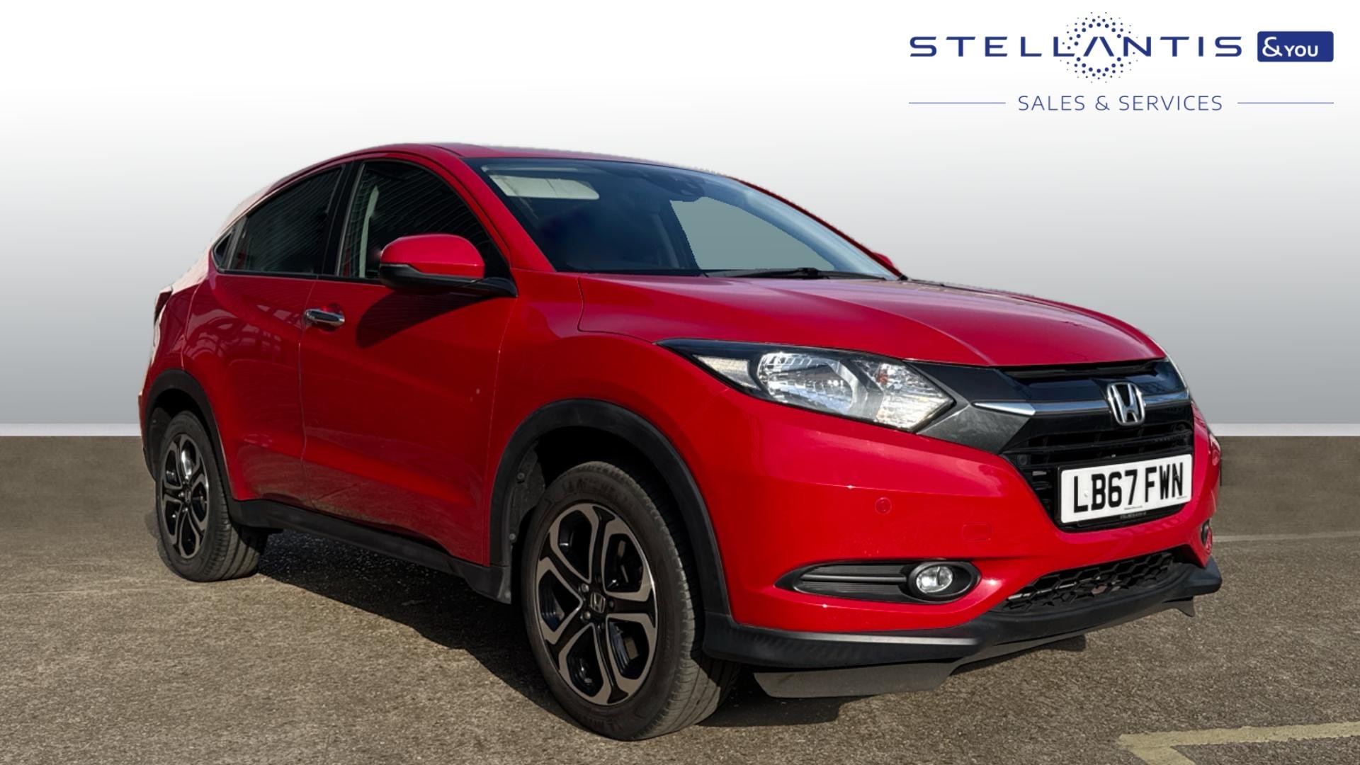 Main listing image - Honda HR-V