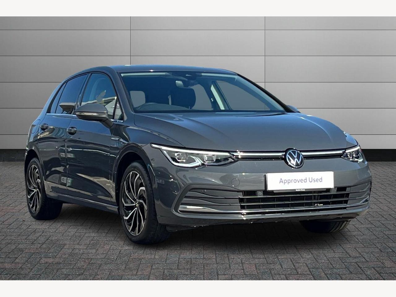 Main listing image - Volkswagen Golf