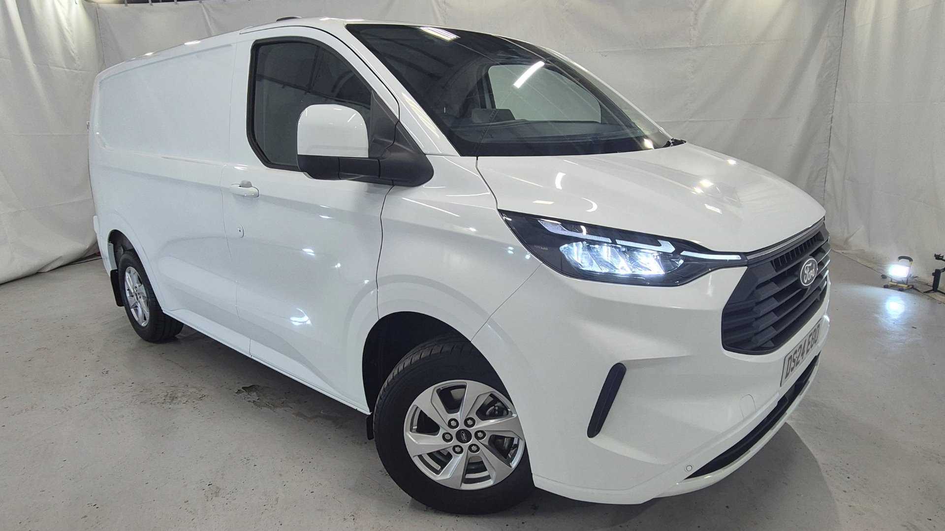 Main listing image - Ford Transit Custom