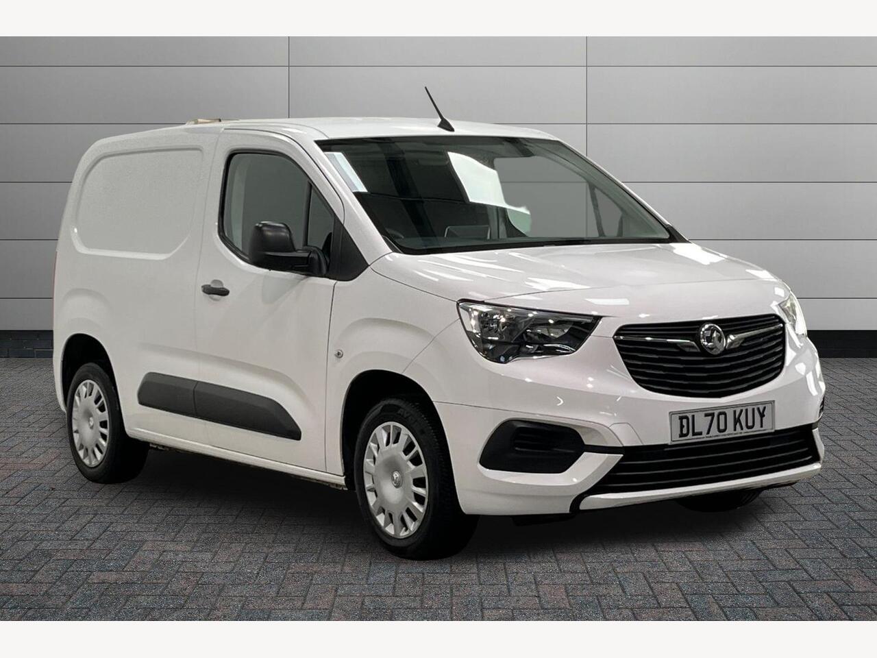 Main listing image - Vauxhall Combo Cargo