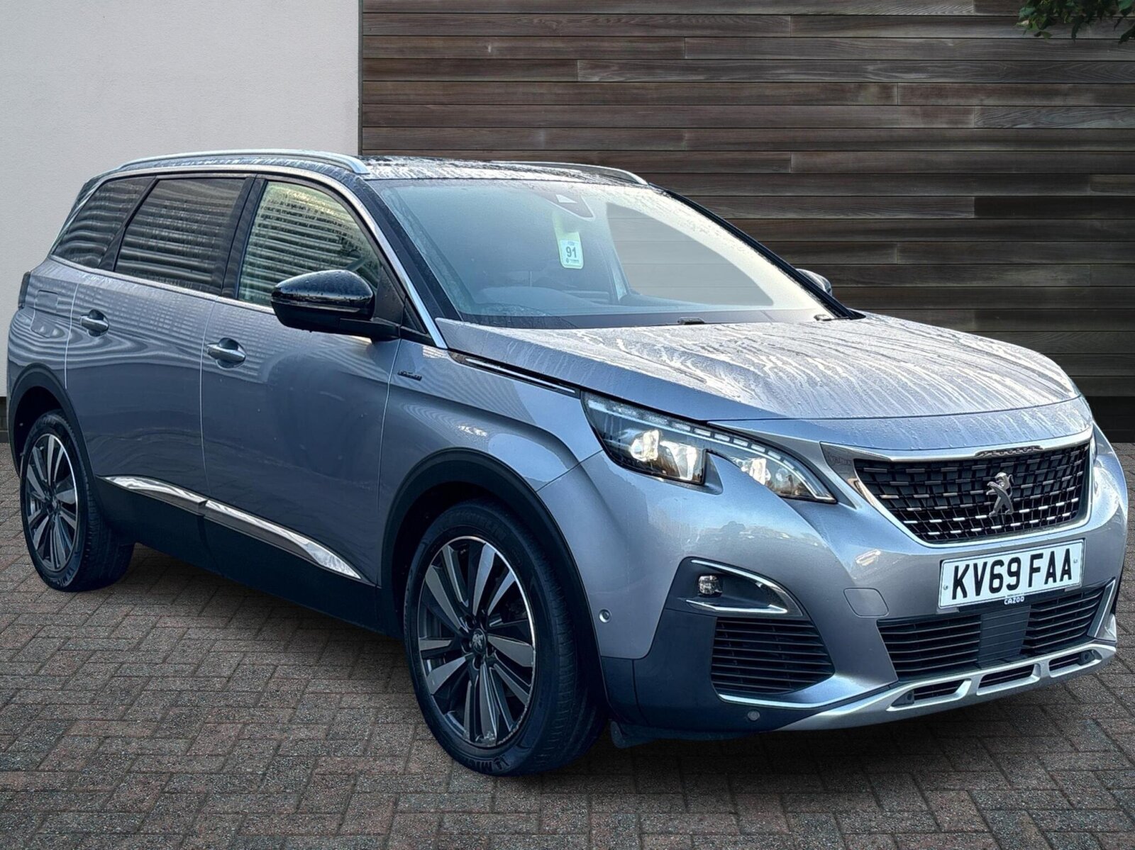 Main listing image - Peugeot 5008