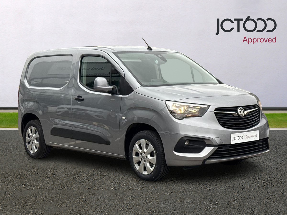 Main listing image - Vauxhall Combo Cargo